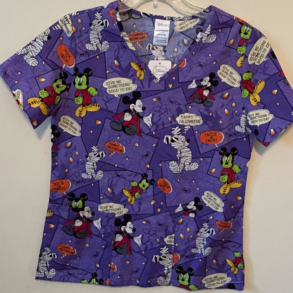 Halloween Scrub Top womens size XS Disney Mickey Mouse Frankenstein‎ Mummy NWT
